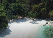 5 Rekomendasi Wisata Camping Pantai Terkeren di Lampung 2024