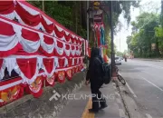Bendera Merah Putih Hiasi Jalanan Bandar Lampung, Pedagang Musiman Harap Penjualan Meningkat